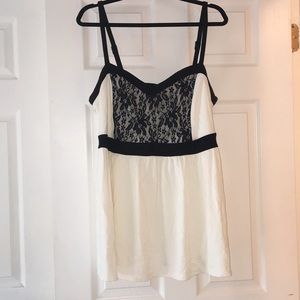 Cream/Black tank